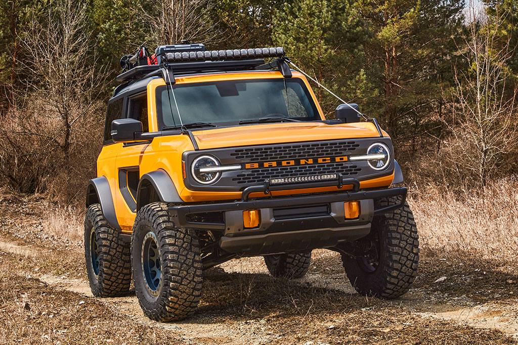 2021 Ford Bronco vs. Used Toyota FJ Cruiser Which Is Better? Autotrader