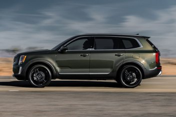 2021 Kia Telluride Changes Include Going Dark With New Nightfall Edition Automotive News J D Power