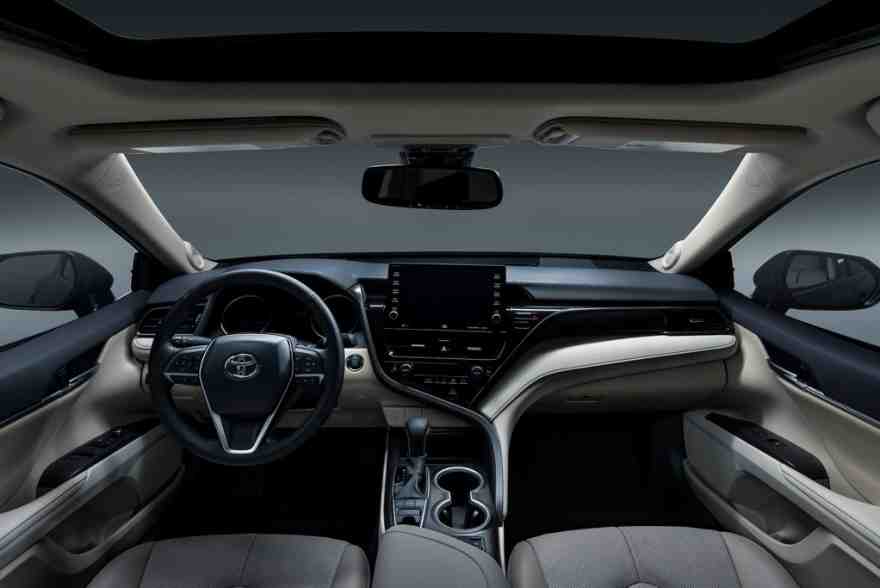 2021 Toyota Camry Review - Autotrader