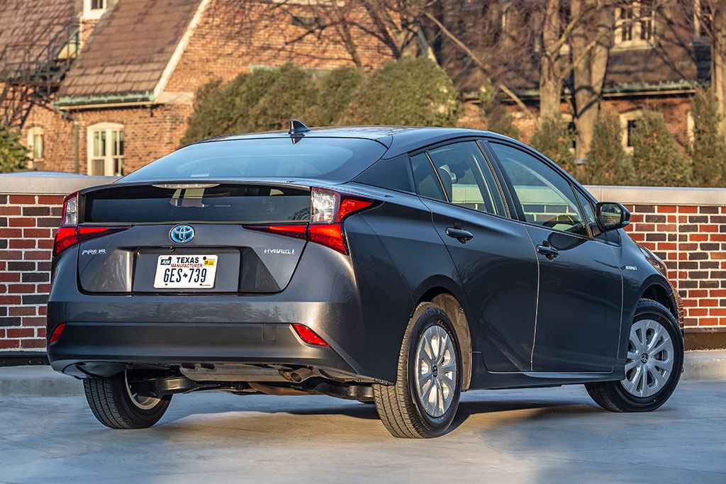 2021 Toyota Prius Review - Autotrader