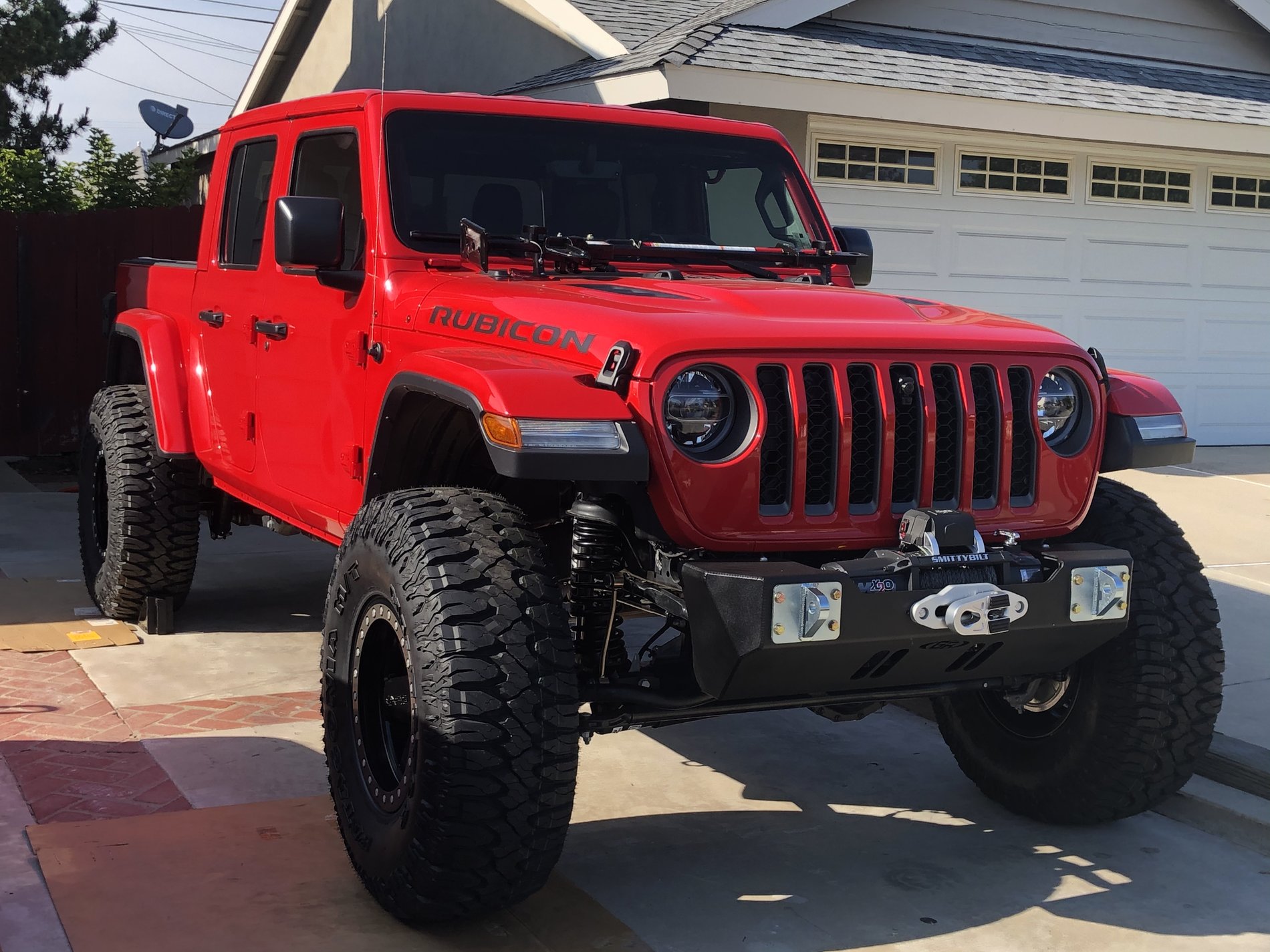 This Jeep Gladiator Build Proves Just How Far the Jeep Faithful Will Go -  Autotrader