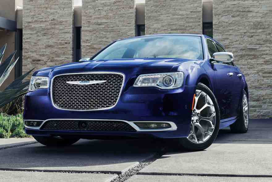 2021 Chrysler 300 Review - Autotrader