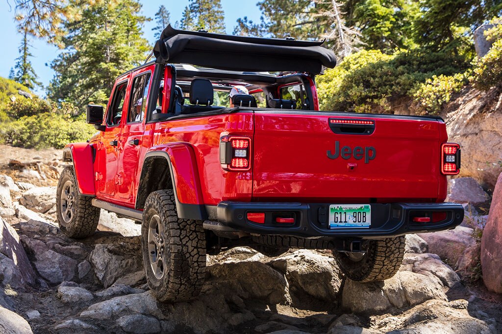 2021 Jeep Gladiator Review - Autotrader