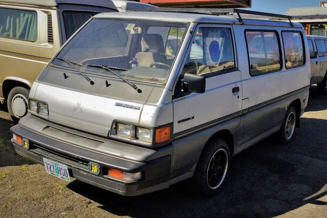 mitsubishi van 1990