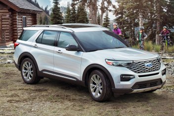 Research 2021
                  FORD Explorer pictures, prices and reviews