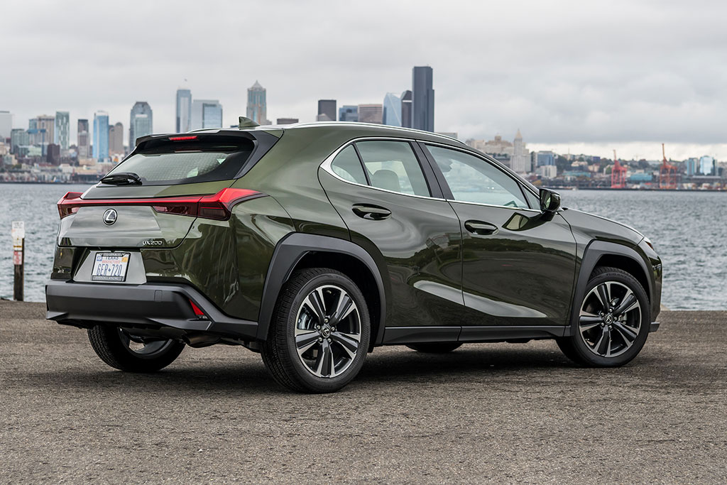 Lexus ux 2021