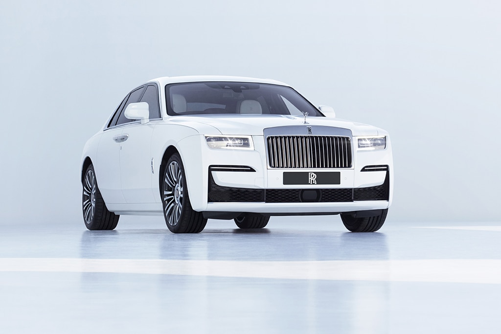 Rolls-Royce's New $300,000 Ghost Is Absolutely Loaded With Technology  [PHOTOS]