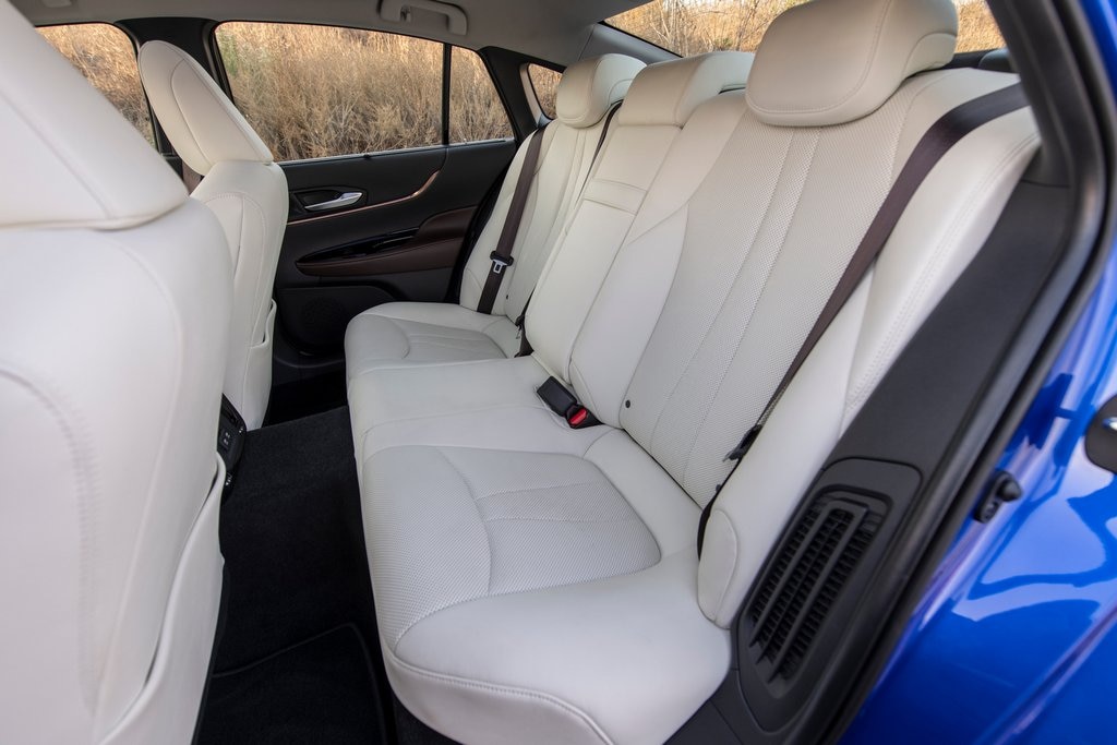 2021-toyota-mirai-blue-rear-seats.jpg