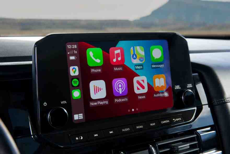 2022-nissan-pathfinder-apple-carplay-screen