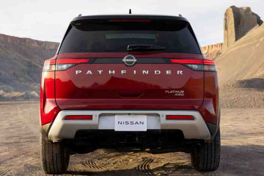 2022-nissan-pathfinder-red-rear