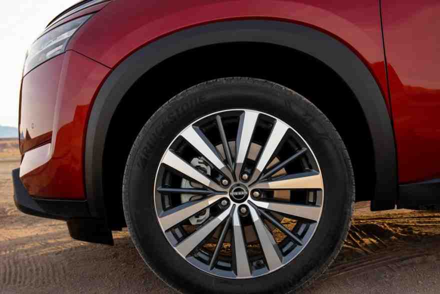 2022-nissan-pathfinder-wheel