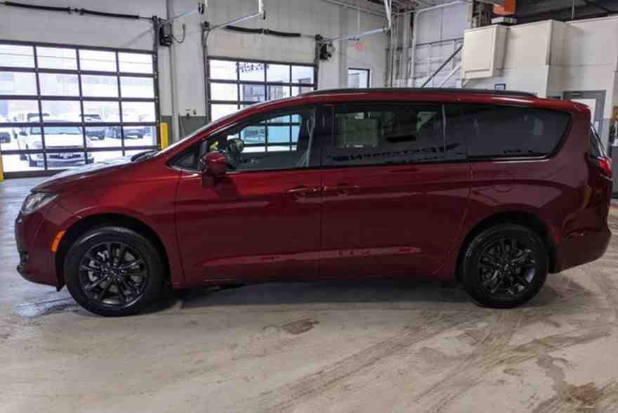 5 AllWheel Drive Minivans for Sale on Autotrader Autotrader