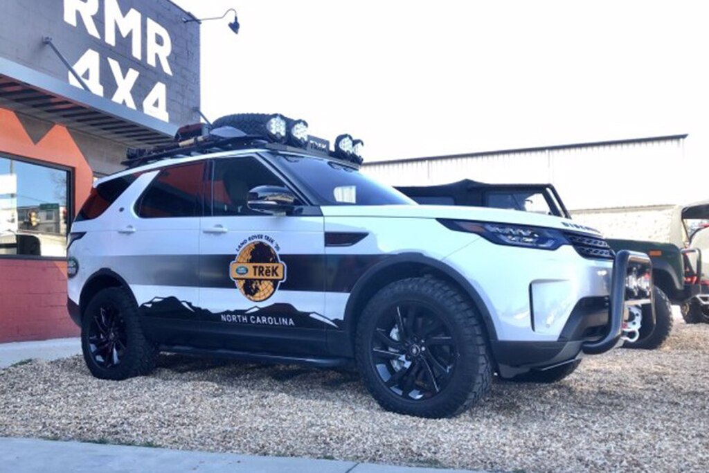 Autotrader Find 2020 Land Rover Discovery Trek Edition Autotrader