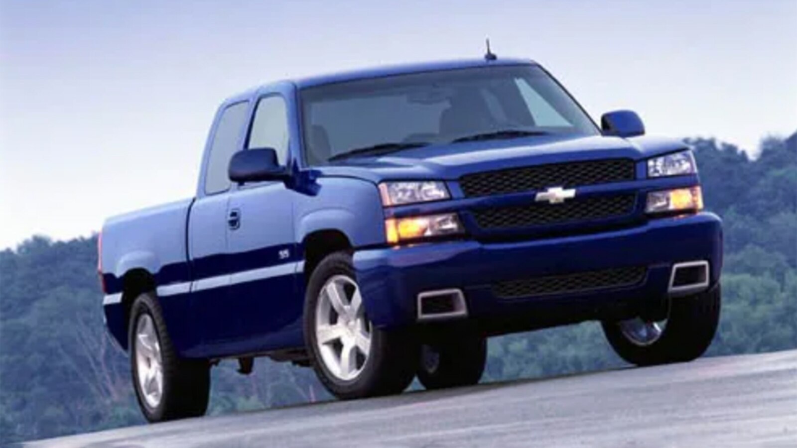 2003 Chevrolet Silverado 1500 Lado derecho delantero en azul