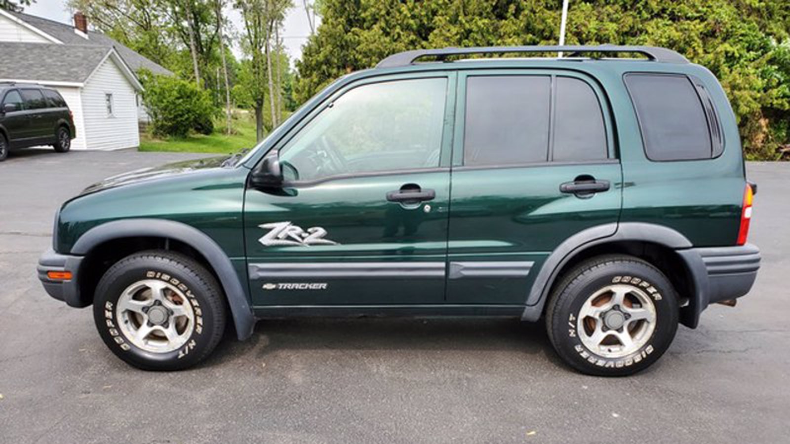 Autotrader Find: 1-Owner 2004 Chevrolet Tracker ZR2 - Autotrader