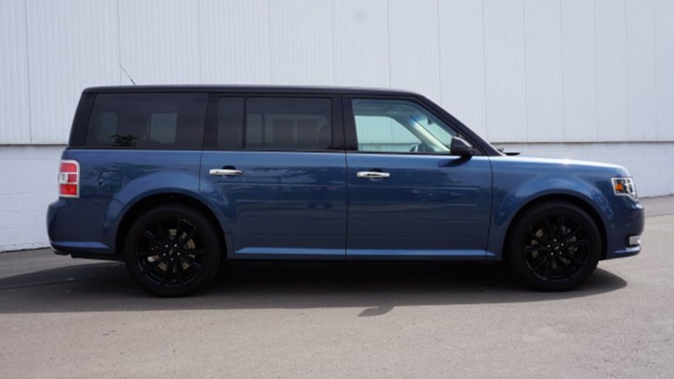 2018 Ford Flex Passenger Profile in Blue