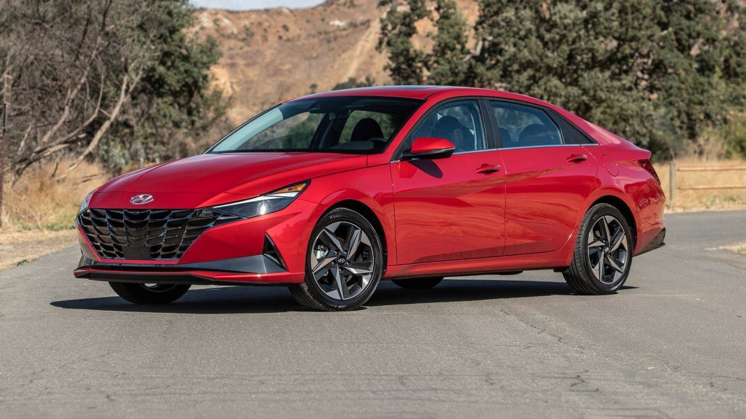 2022 Hyundai Elantra: Choosing the Right Trim - Autotrader