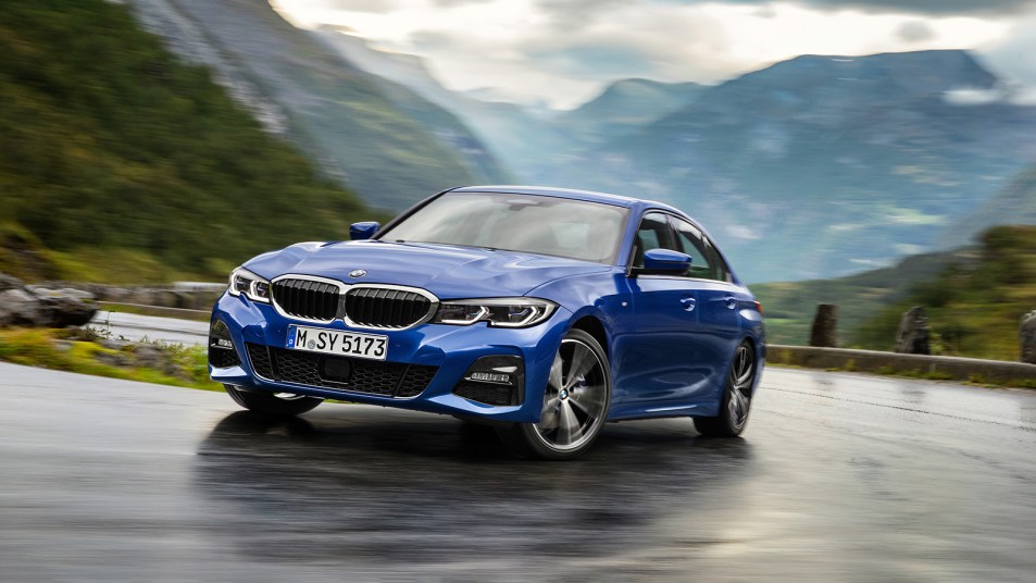 2022 BMW 330i Front Left Side in Blue