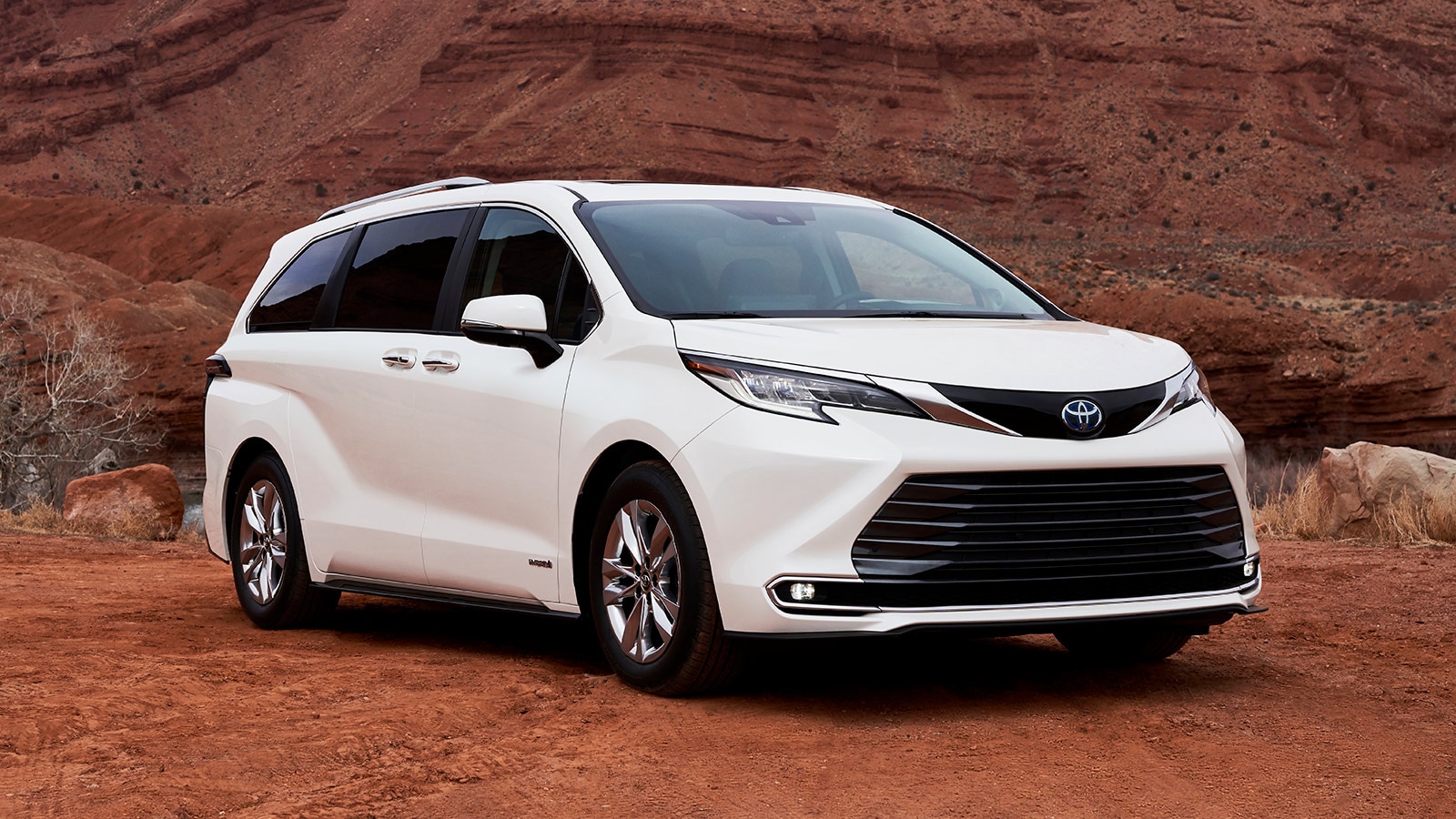 2021 Toyota Sienna Limited off-road