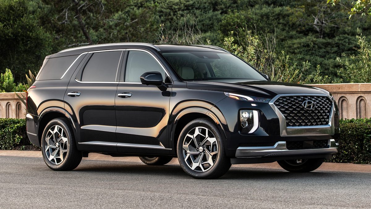 2022 Hyundai Palisade in black.