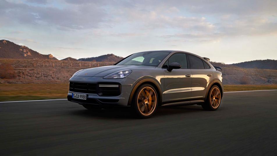 2022 Porsche Cayenne: Choosing the Right Trim