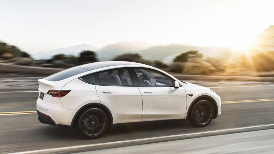 2021 Tesla Y Model Profile in White