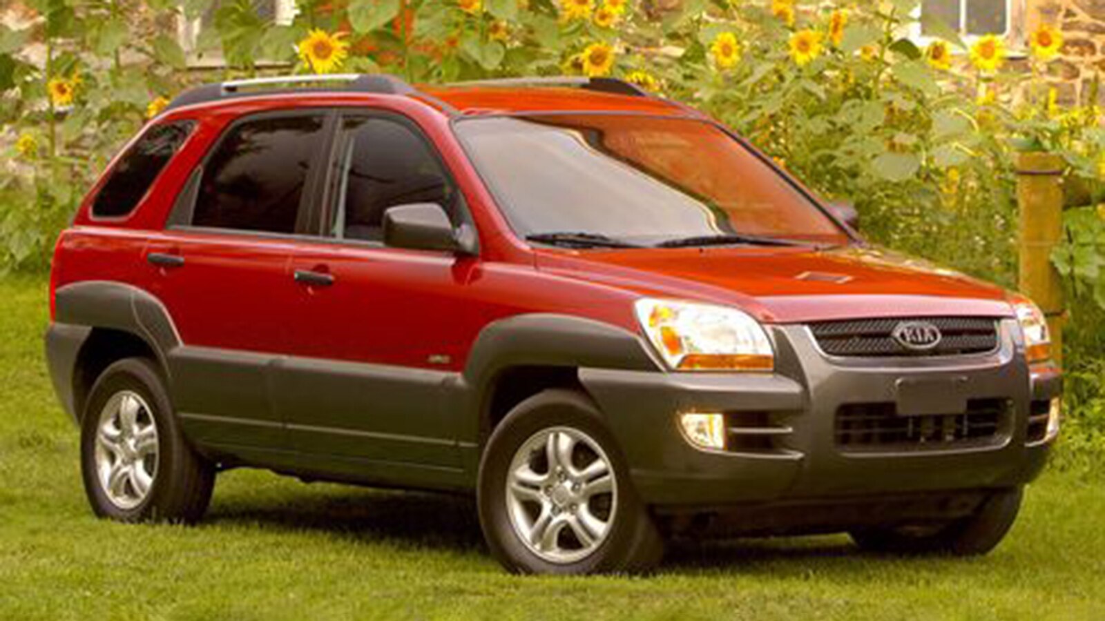 2008 Kia Sportage Delantero derecho en rojo