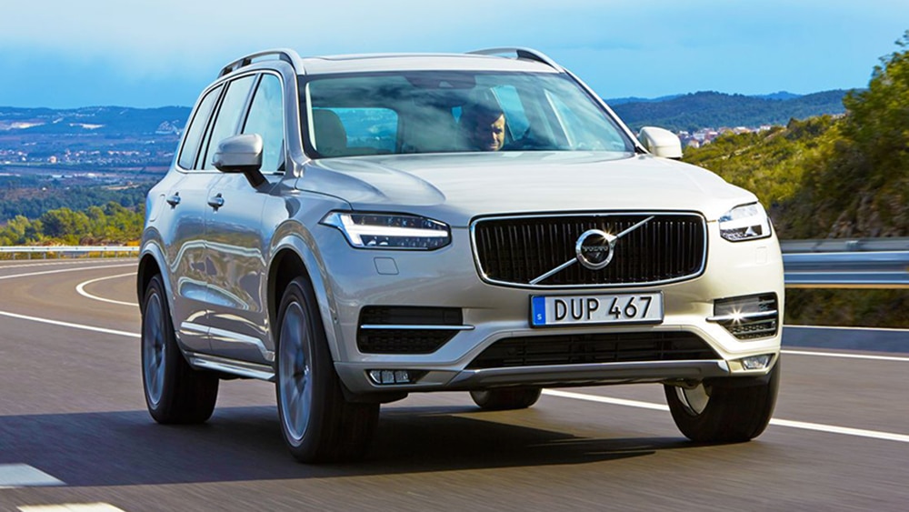 Volvo XC90 2016 Conducción en blanco perla metalizado