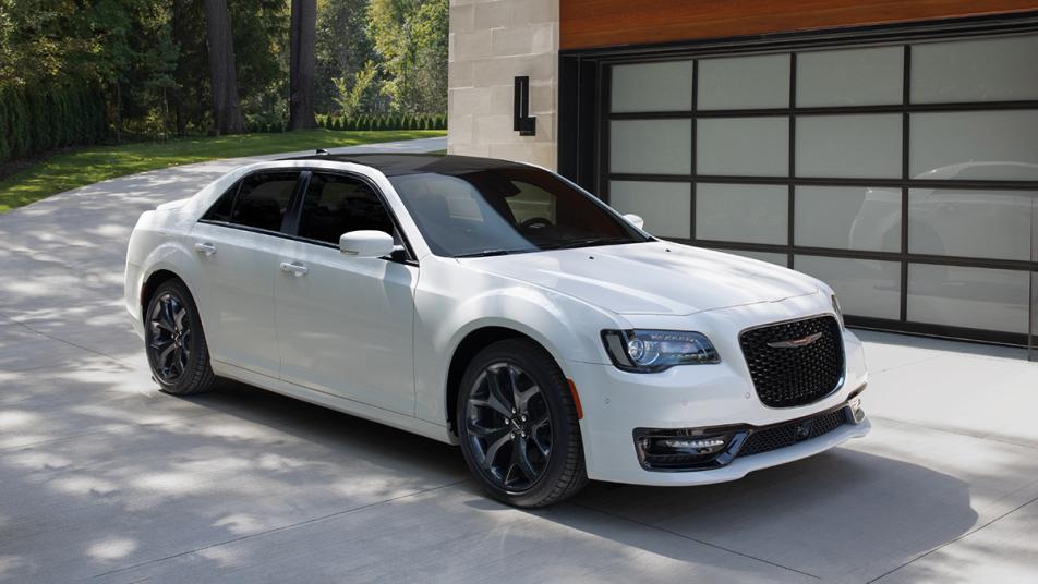 2022 Chrysler 300: Choosing the Right Trim