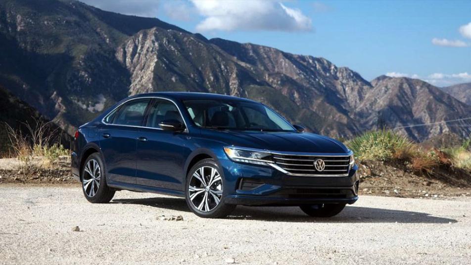 2022 Volkswagen Passat: Choosing the Right Trim