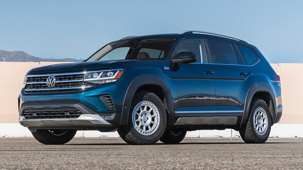 2022 Volkswagen Atlas SE Front Left in Blue