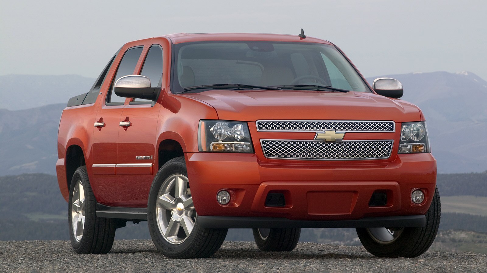 2007 Chevrolet Avalanche en rojo.