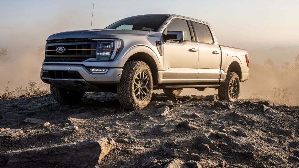 Ford-F150-Breakover_approach_angle_car_spec