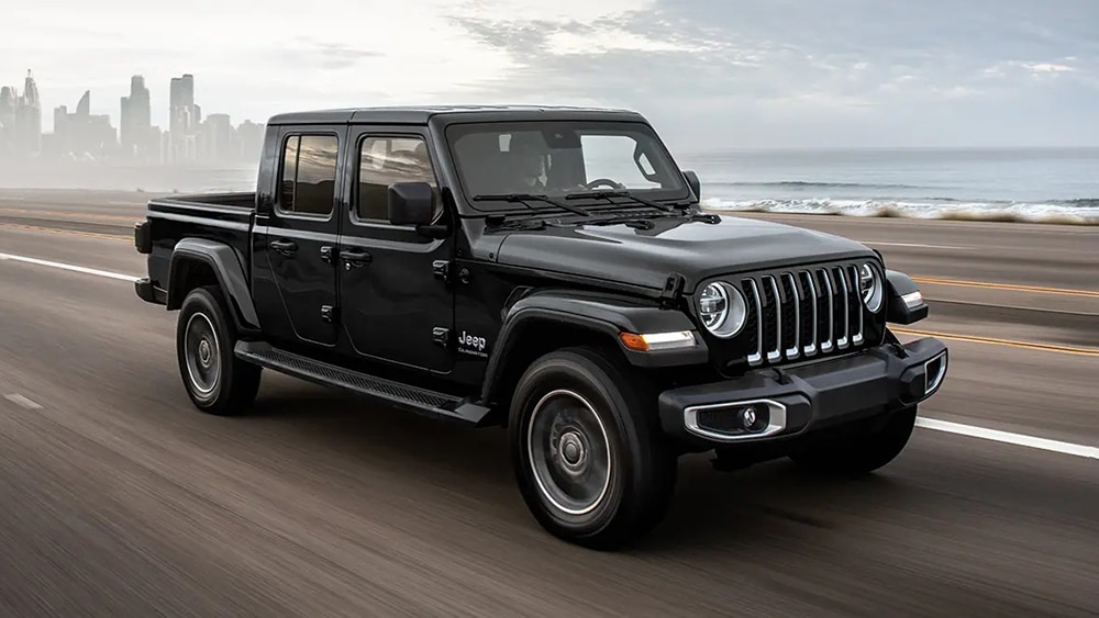 2022 Jeep Gladiator Altitude front right