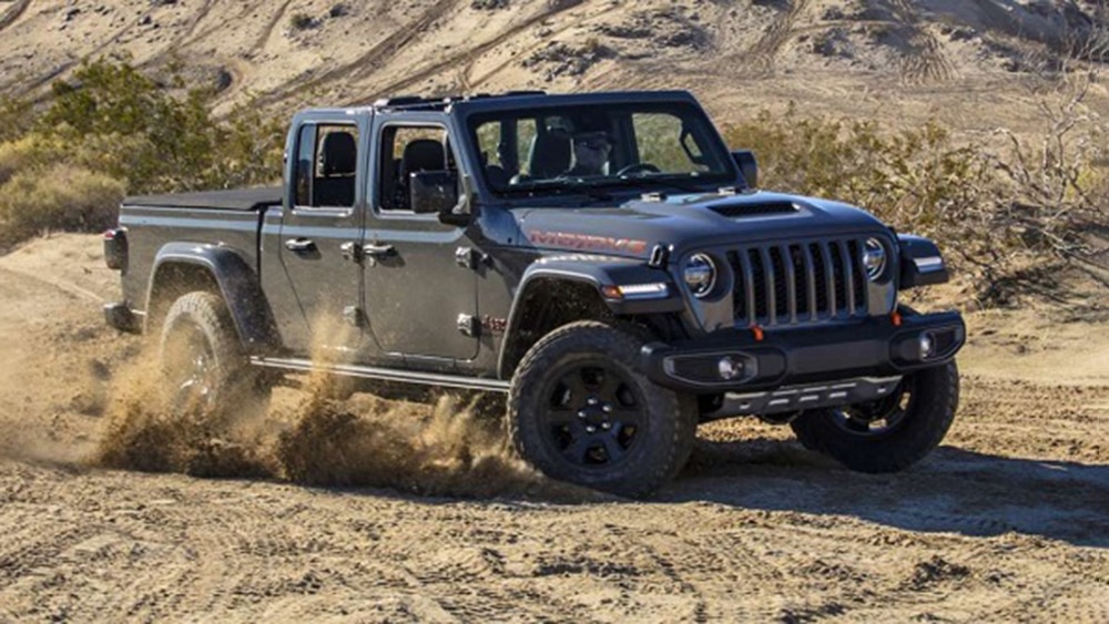 2022 Jeep Gladiator Mojave front right