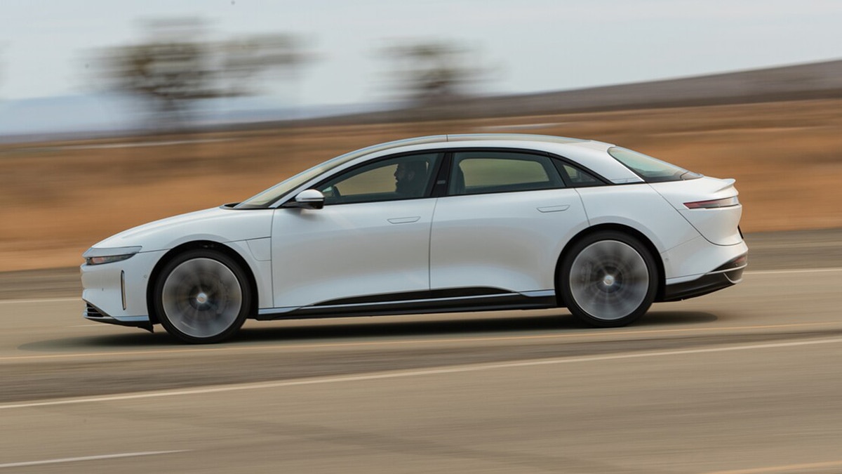 2022 Lucid Air Grand Touring front left in white
