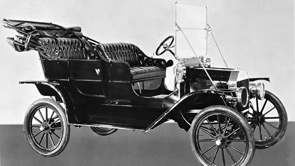 1908 Ford Model T front right