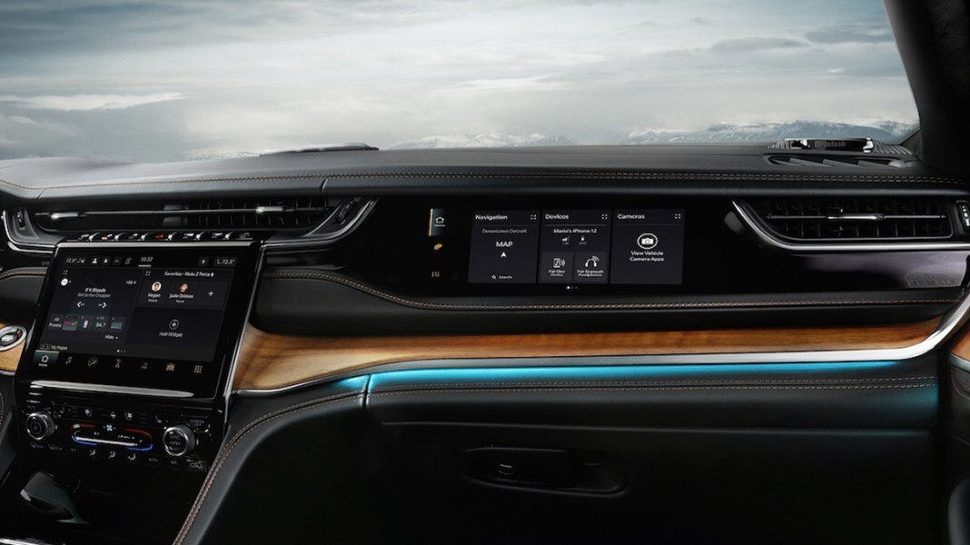 2022 Jeep Grand Cherokee L Adds FrontPassengerSide Touchscreen