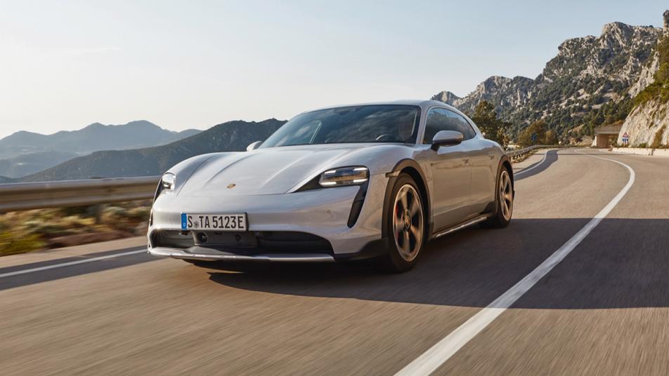 2022 Porsche Taycan Cross Turismo: Choosing the Right Trim