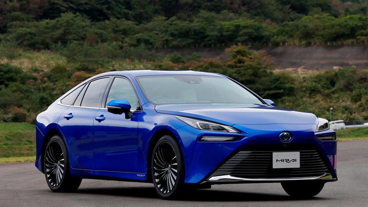 2022 Toyota Mirai Choosing the Right Trim Autotrader