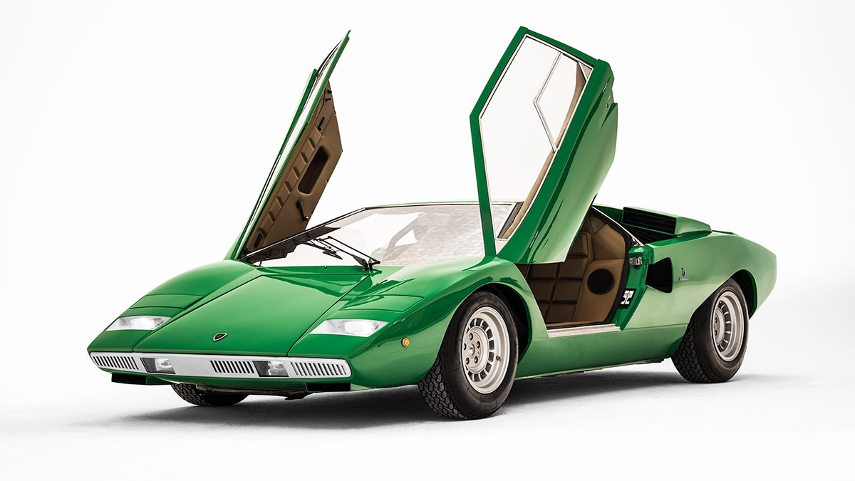 Lamborghini Countach front left in green