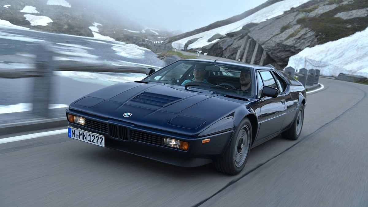 1978 BMW M1 front left in black