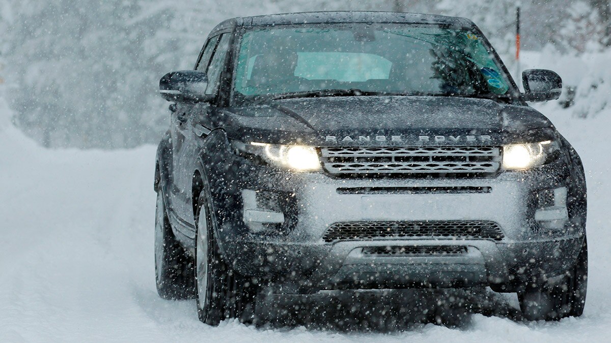 2012 Land ROver Range Rover Evoque in snow.
