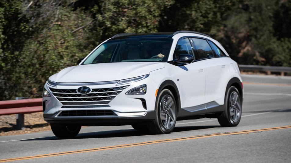 2022 Hyundai Nexo front left in white