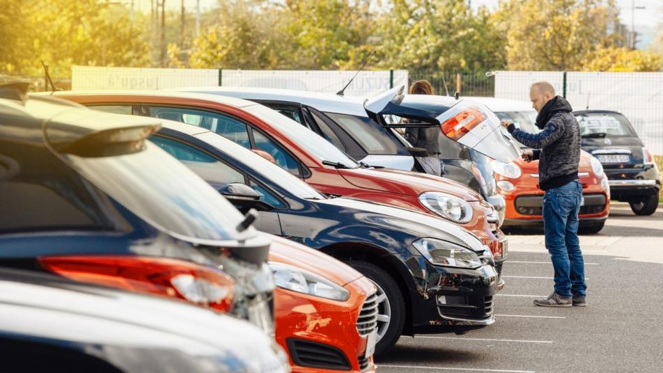 How Much Does It Cost to Lease a Car?