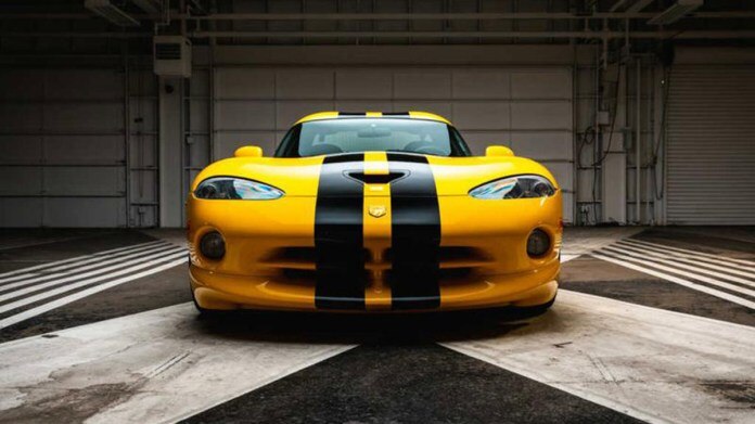 2001 Dodge Viper GTS in yellow.
