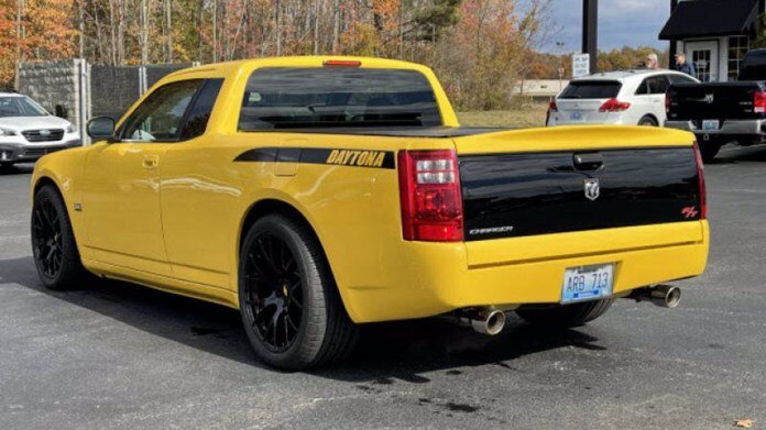 2006 Dodge Charger in yellow.