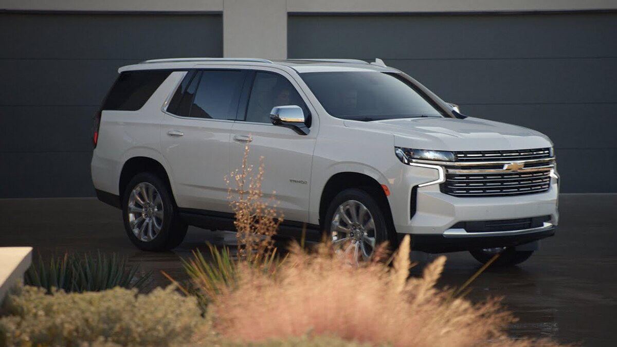 2021 Chevrolet Tahoe Premier front right in white