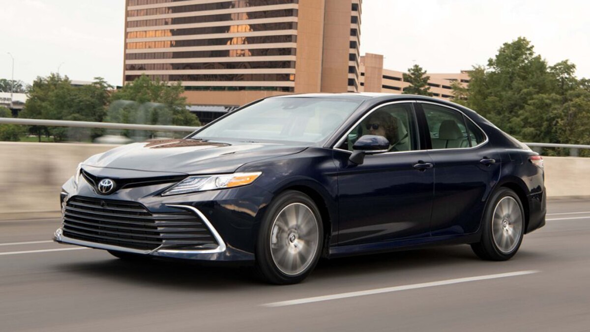 2021 Toyota Camry Choosing the Right Trim Autotrader