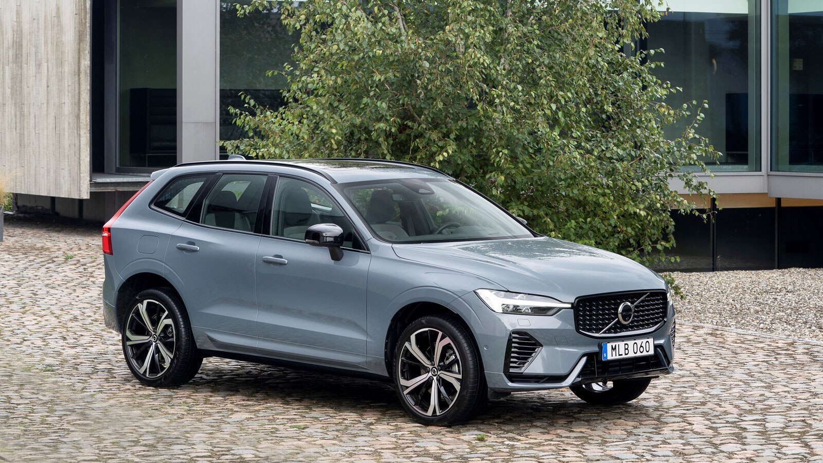 Volvo XC60 Plug-in Hybrid Concept - a unique blend of gasoline and